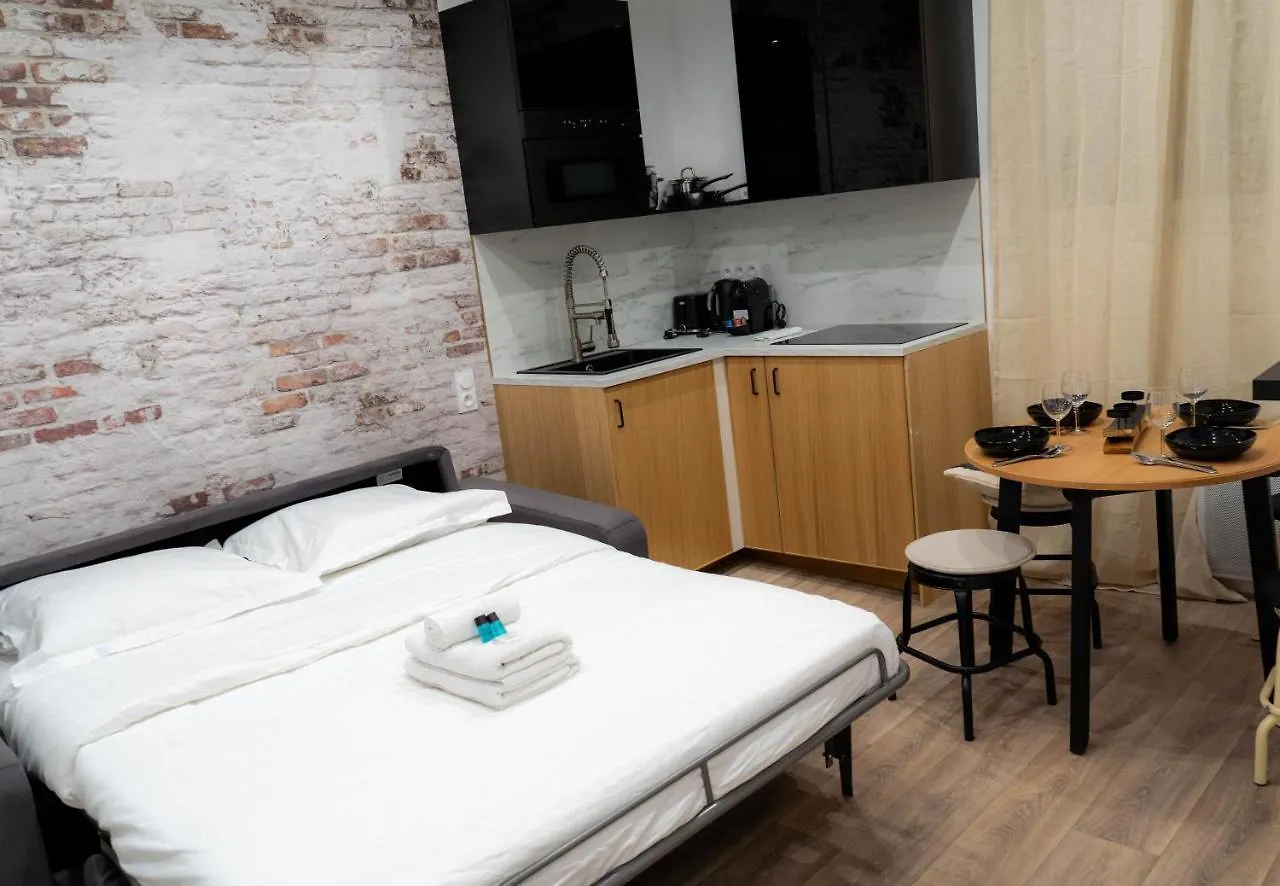 Rent A - Cosy 1bdr דירה *